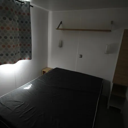 Land's Hause Par La Conciergerie Francaise Emplacement E27 Apartment